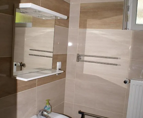 Проживание в семье Moja Gawra